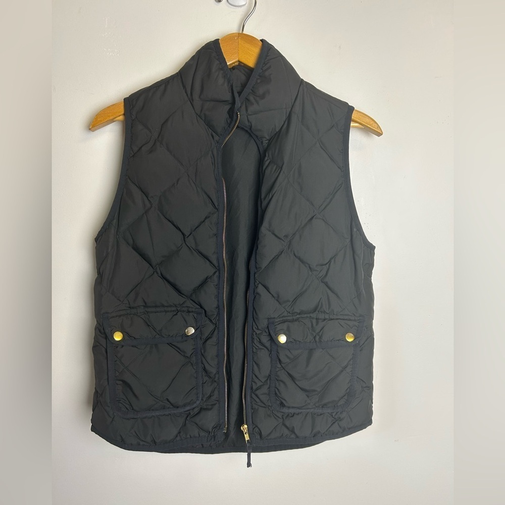 J. Crew Black Puffer Down Feathers Vest Gold Accents Button Size S Black Quilted